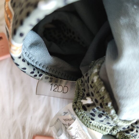 Seafolly Balinese Retreat Maillot One Piece Olive Leaf size USA 8 AU 12DD - Picture 12 of 16